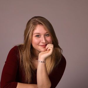 Meet your Posher, Emma